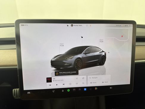 Used 2023 Tesla Model 3 Performance image 9