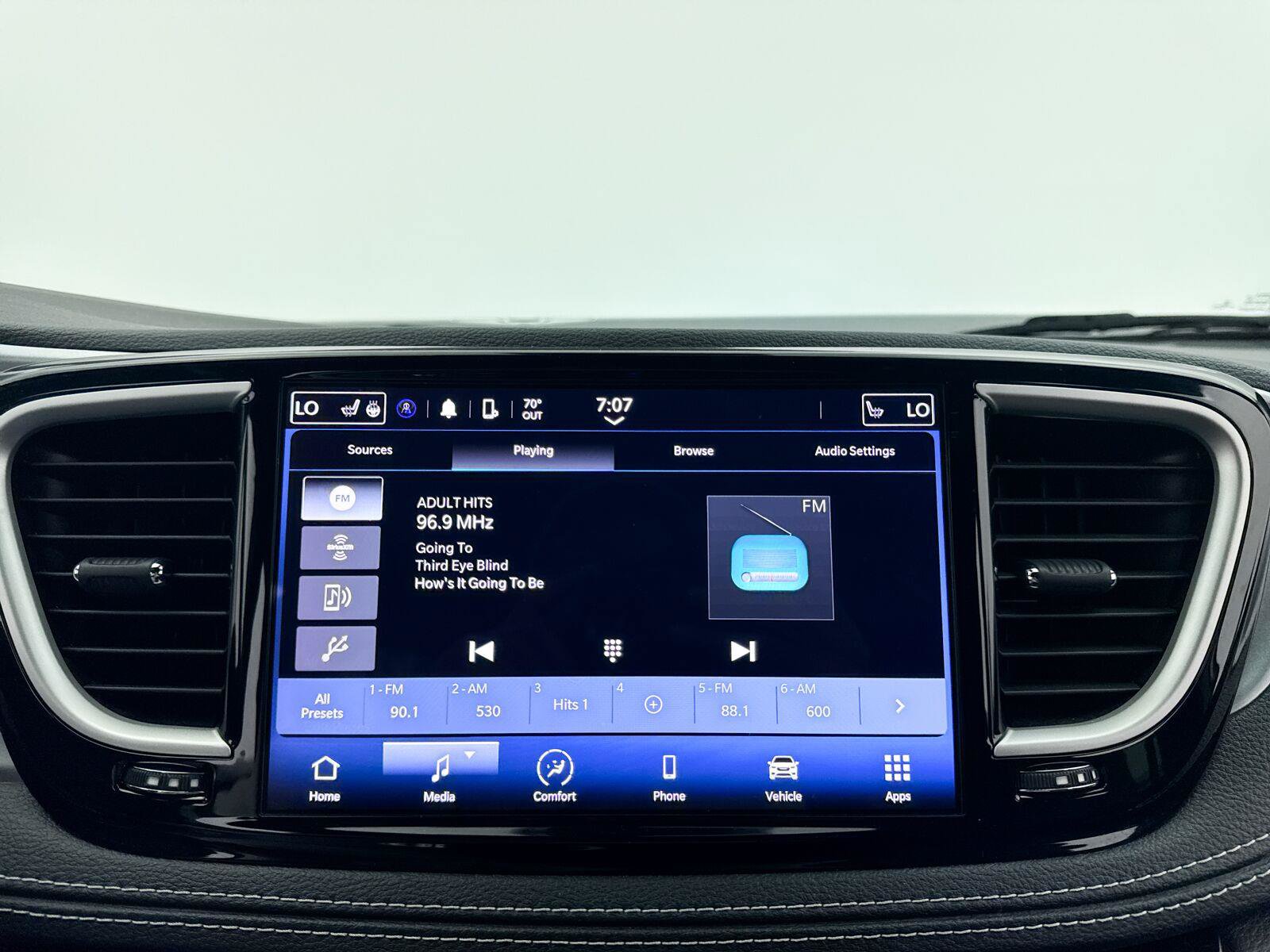 Used 2022 Chrysler Pacifica Touring-L w/ S Appearance Package FWD image 20