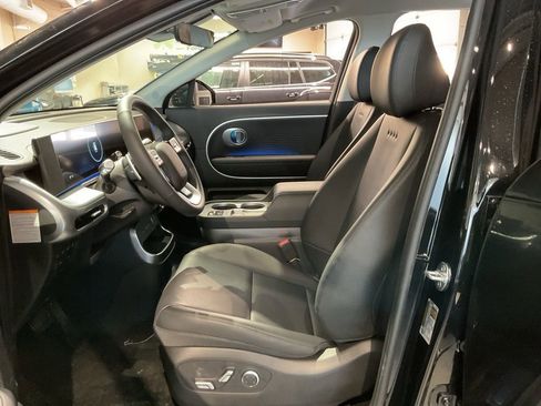 New 2026 Hyundai Ioniq 9 SEL w/ Tow & Go Package AWD/4WD image 12