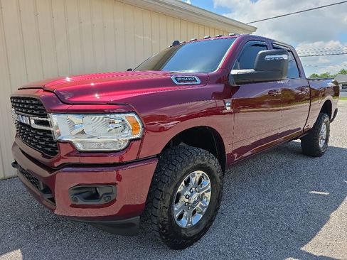 Used 2024 RAM 2500 Big Horn w/ Sport Appearance Package AWD/4WD image 11