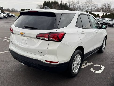 Used 2024 Chevrolet Equinox LS w/ LS Convenience Package image 10