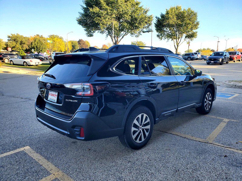 Used 2022 Subaru Outback Premium AWD/4WD image 5