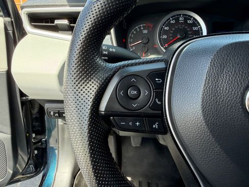 Used 2020 Toyota Corolla SE FWD image 18