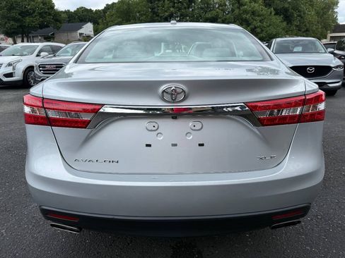 Used 2013 Toyota Avalon XLE Touring FWD image 6