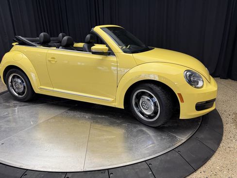 Used 2013 Volkswagen Beetle 2.5 image 10