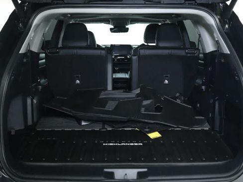 Used 2026 Toyota Highlander XLE AWD/4WD image 30