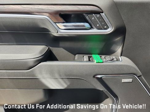 New 2026 GMC Sierra 1500 SLT image 17