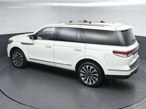 Certified 2023 Lincoln Navigator Reserve AWD/4WD image 51