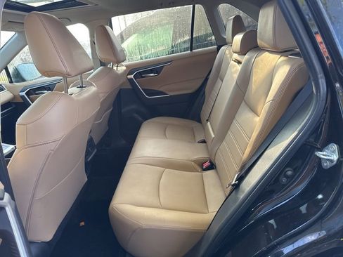 Used 2023 Toyota RAV4 XLE Premium AWD/4WD image 10