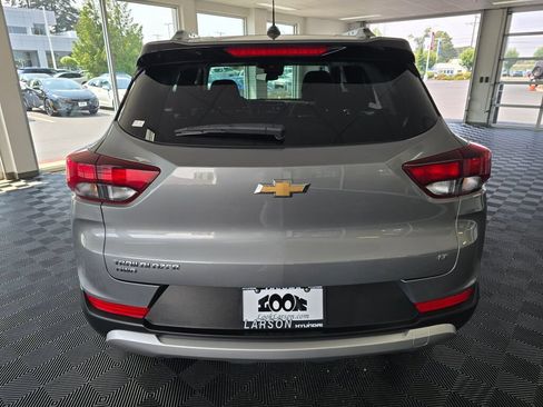 Used 2025 Chevrolet TrailBlazer LT AWD/4WD image 4