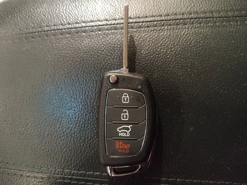 Used 2014 Hyundai Santa Fe Sport w/ Popular Equipment Package 02 image 32