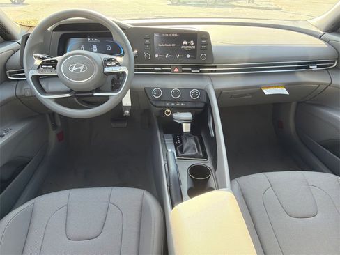 New 2026 Hyundai Elantra SE image 22