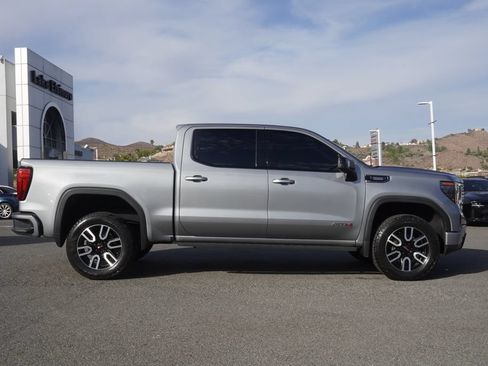 Used 2023 GMC Sierra 1500 AT4 w/ Technology Package AWD/4WD image 3