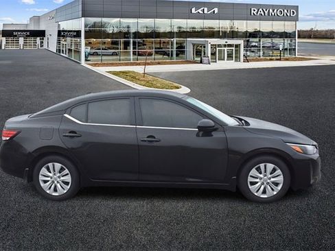 Used 2025 Nissan Sentra S image 2