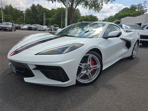 Used 2025 Chevrolet Corvette Stingray Coupe w/ 1LT RWD image 26