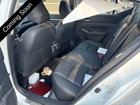 Used 2023 Nissan Altima 2.5 SL FWD image 11