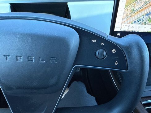 Used 2023 Tesla Model X AWD/4WD image 25