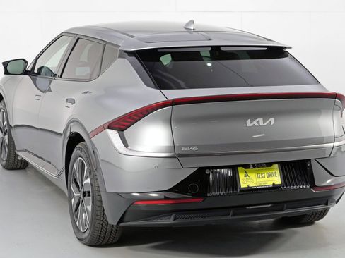 Used 2022 Kia EV6 Wind image 50