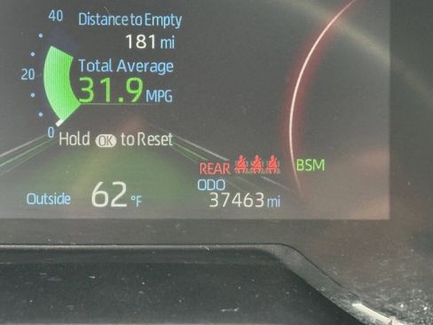 Used 2023 Toyota RAV4 XLE Premium image 33