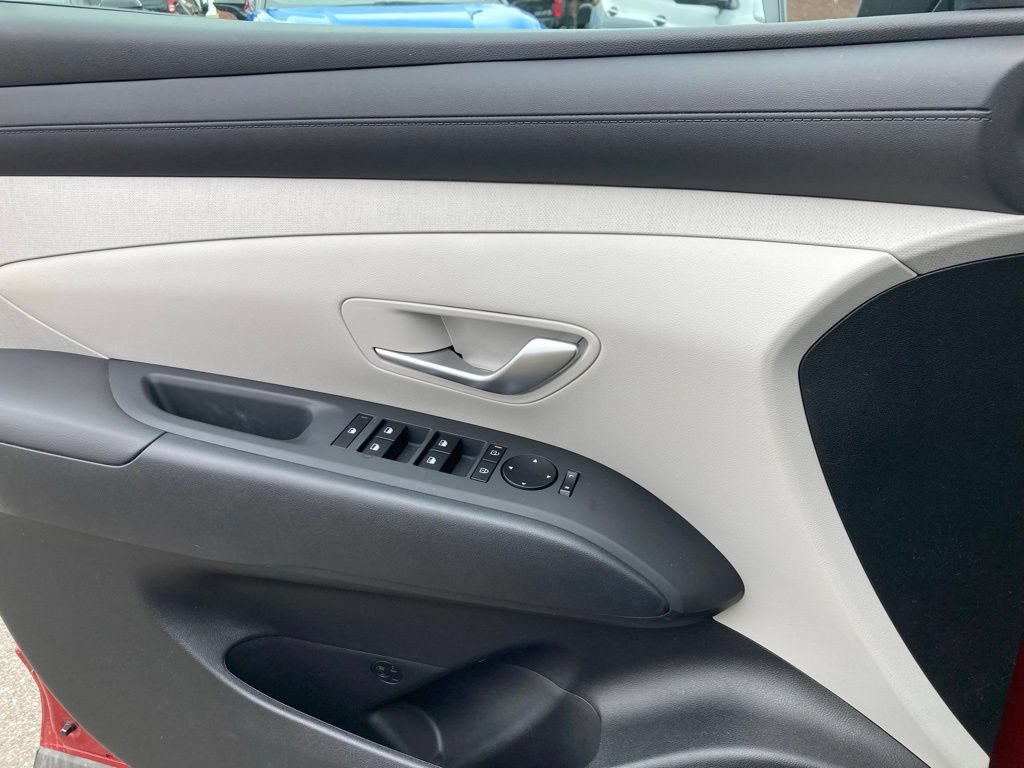 Used 2026 Hyundai Tucson SEL AWD/4WD image 16