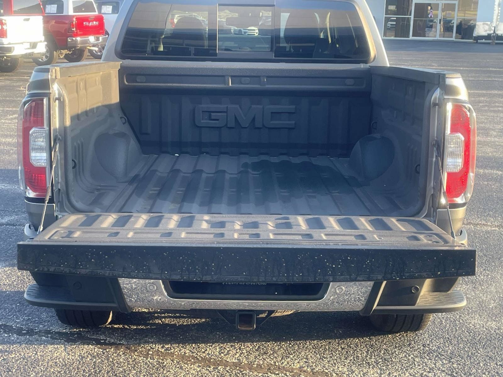 Certified 2020 GMC Canyon SLT w/ Driver Alert Package RWD image 6
