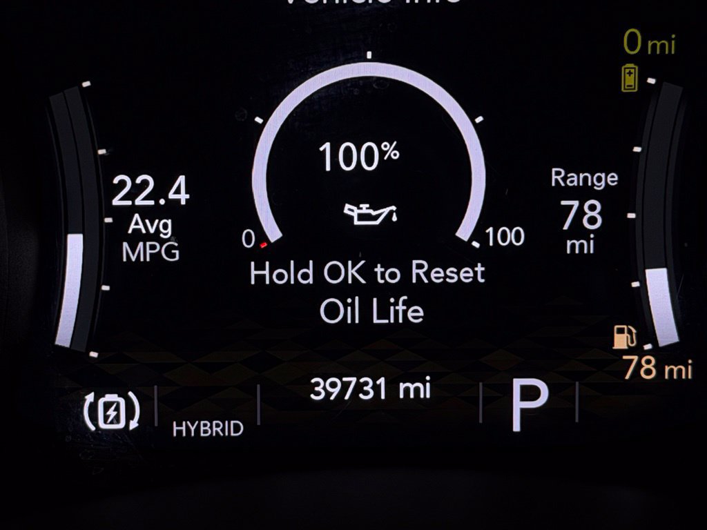 Used 2023 Jeep Wrangler Unlimited Sahara AWD/4WD image 16
