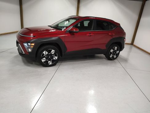 Used 2025 Hyundai Kona SEL image 4