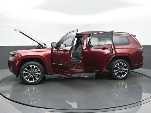 New 2025 Jeep Grand Cherokee L Overland w/ Trailer Tow Package image 57