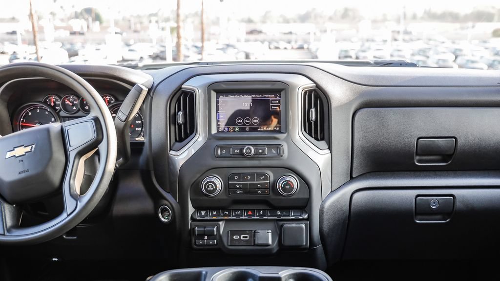 Used 2025 Chevrolet Silverado 2500 Custom w/ Custom Value Package AWD/4WD image 16