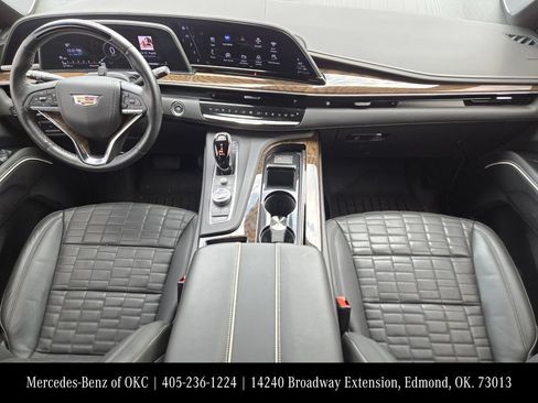 Used 2024 Cadillac Escalade Sport Platinum w/ LPO, ONYX Package AWD/4WD image 19