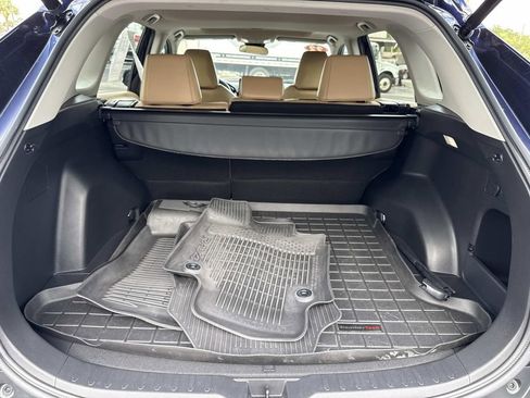 Used 2022 Toyota RAV4 XLE Premium FWD image 11