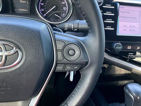 Used 2018 Toyota Camry SE FWD image 24