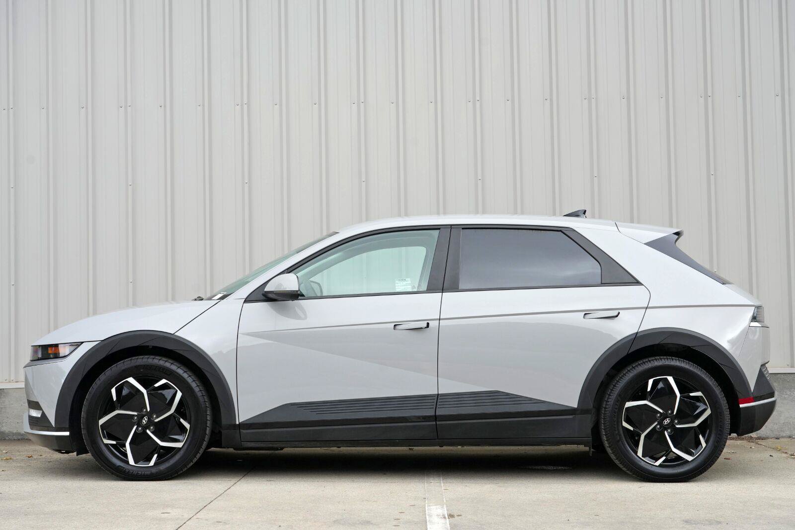 Used 2023 Hyundai Ioniq 5 SEL RWD image 9