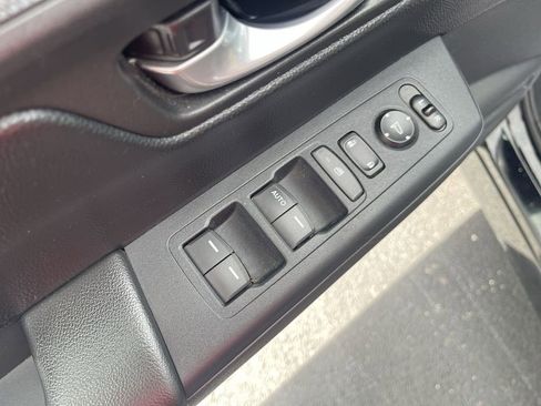 Used 2024 Honda CR-V LX image 17