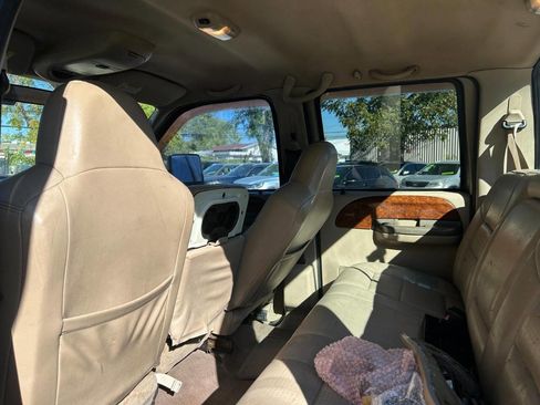 Used 2002 Ford F250 Lariat image 27