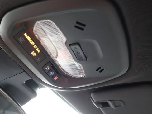 Used 2024 Chevrolet Trax RS w/ Driver Confidence Package FWD image 29