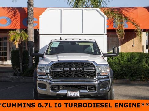Used 2020 RAM 5500 Tradesman w/ Chrome Appearance Group image 3
