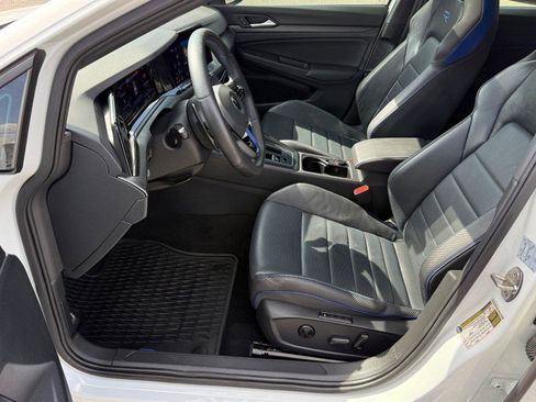 Used 2022 Volkswagen Golf R image 11