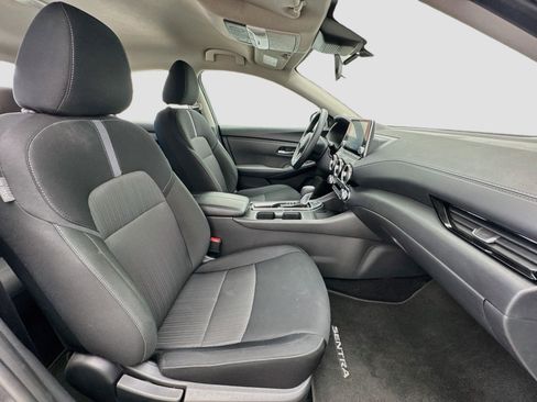 Used 2025 Nissan Sentra SV FWD image 19
