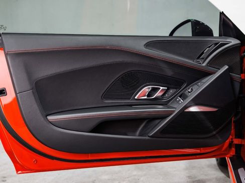 Used 2017 Audi R8 V10 plus image 9