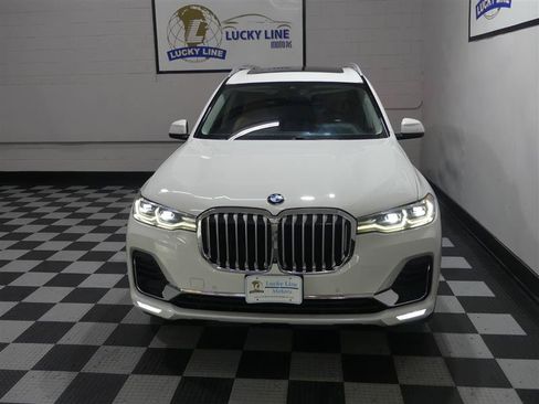 Used 2019 BMW X7 xDrive40i w/ Premium Package AWD/4WD image 3