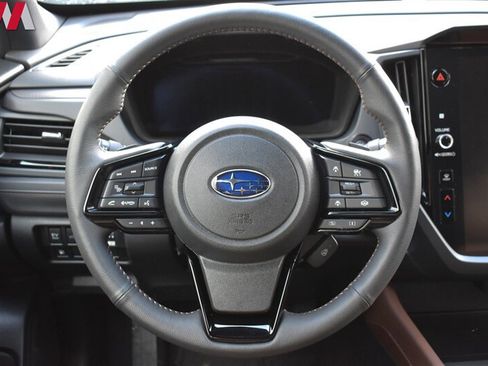 Used 2025 Subaru Forester Touring AWD/4WD image 12