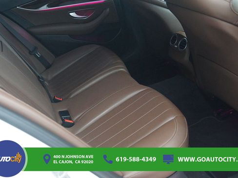 Used 2017 Mercedes-Benz E 300 image 13