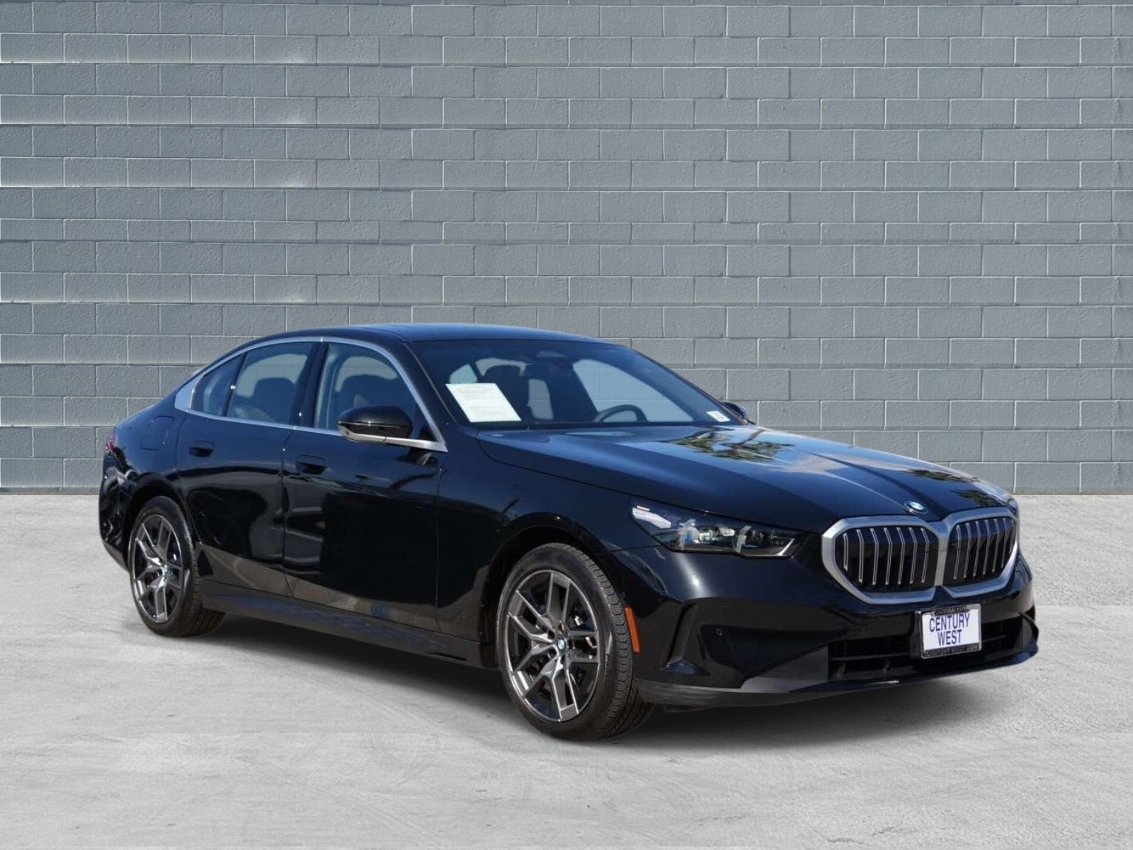 Used 2026 BMW 530i w/ Convenience Package RWD image 1