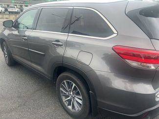Used 2019 Toyota Highlander XLE AWD/4WD video 2