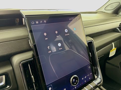 New 2026 GMC Yukon AT4 Ultimate AWD/4WD image 15