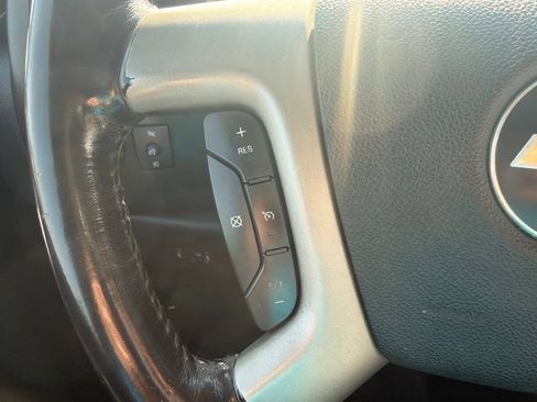 Used 2007 Chevrolet Silverado 2500 LT w/ 1LT Convenience Package AWD/4WD image 10