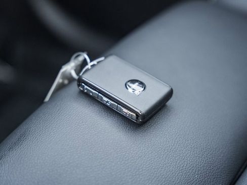 New 2026 Volvo XC40 B5 Plus w/ Protection Package Premier image 44