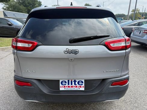 Used 2016 Jeep Cherokee Limited AWD/4WD image 6