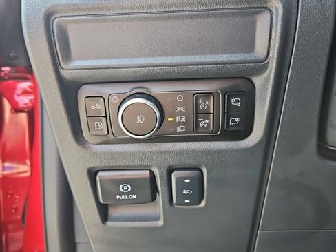 Used 2025 Ford F150 Platinum w/ FX4 Off-Road Package AWD/4WD image 20